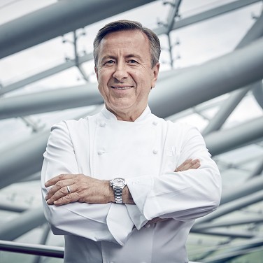 daniel_boulud_helge_kirchberger_photography_wire_roof.jpg